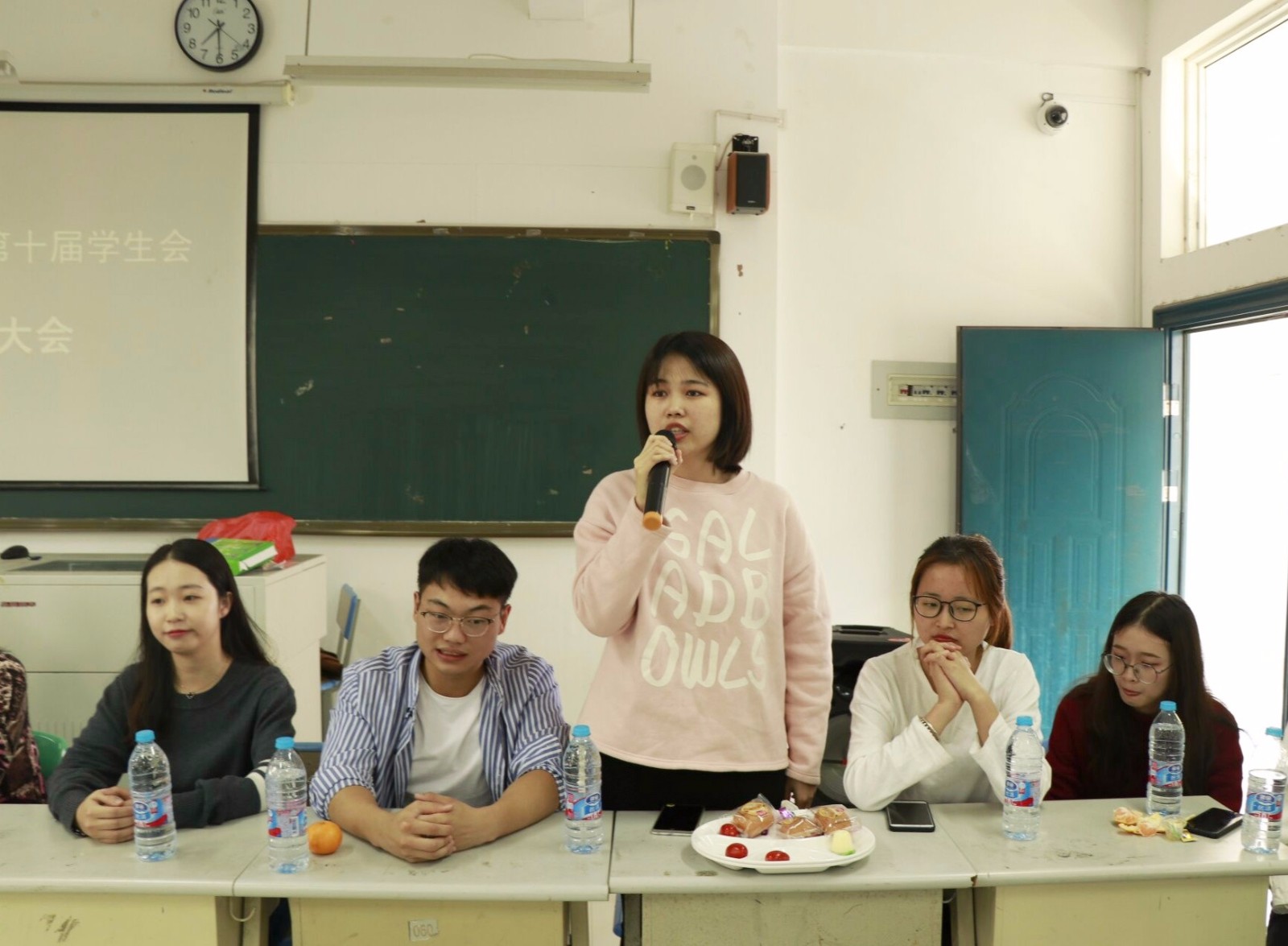 学生个人5前任副主席.jpg 学生个人5前任副主席.jpg