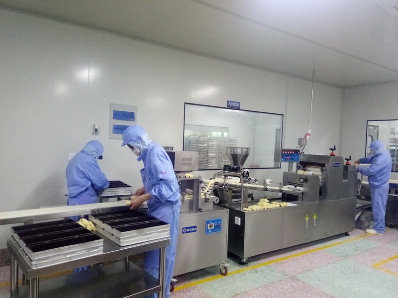 图25 我们在思味特食品有限公司参加学习3_调整大小.jpg