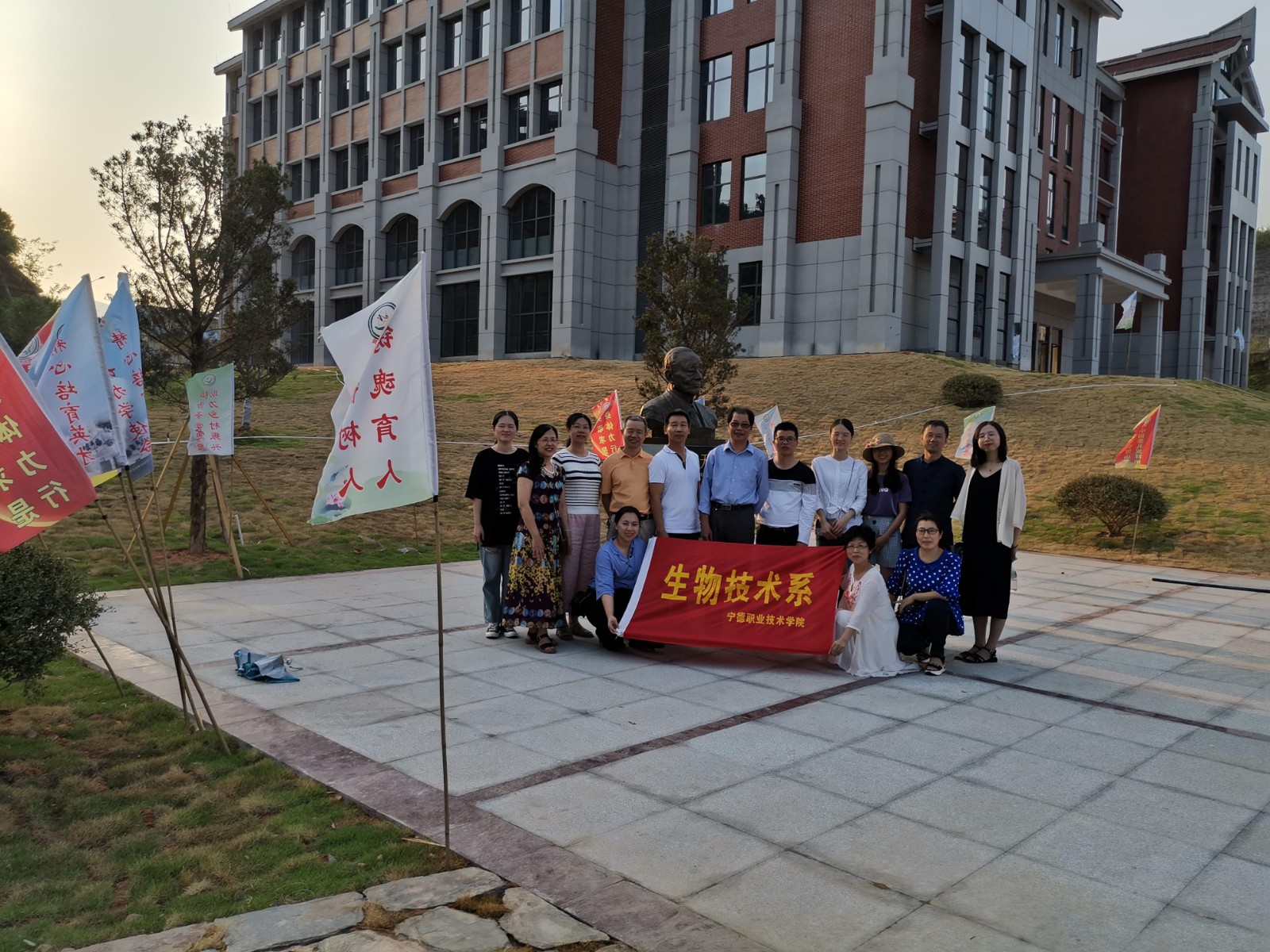 图5.jpg