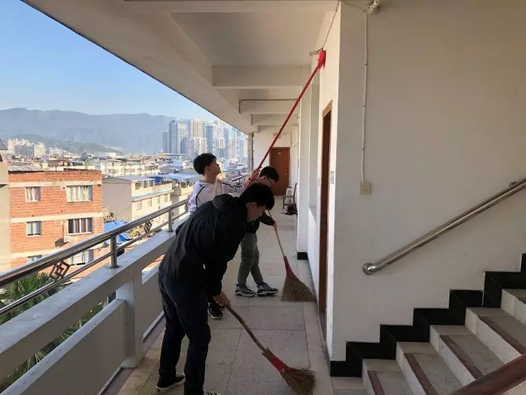 1.webp.jpg