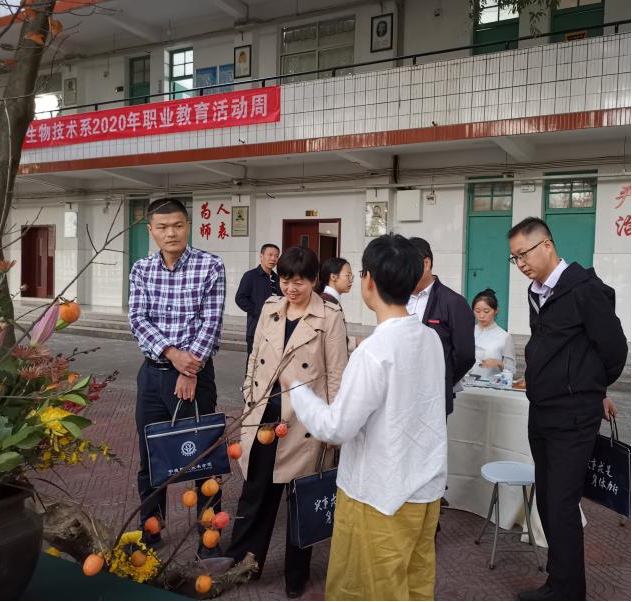 图片8福建省第二届文明校园评估专家组莅临活动现场(拍摄:罗义发).jpg