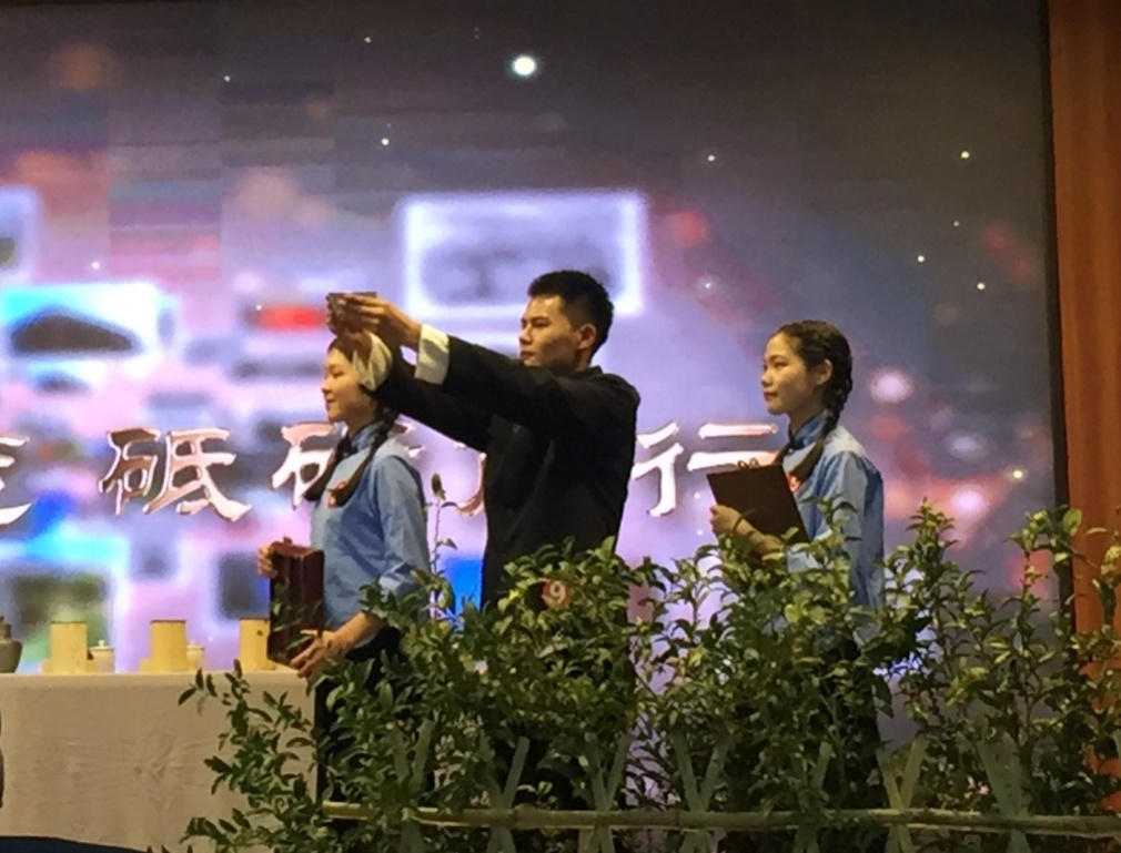 图片2.jpg 图片2.jpg