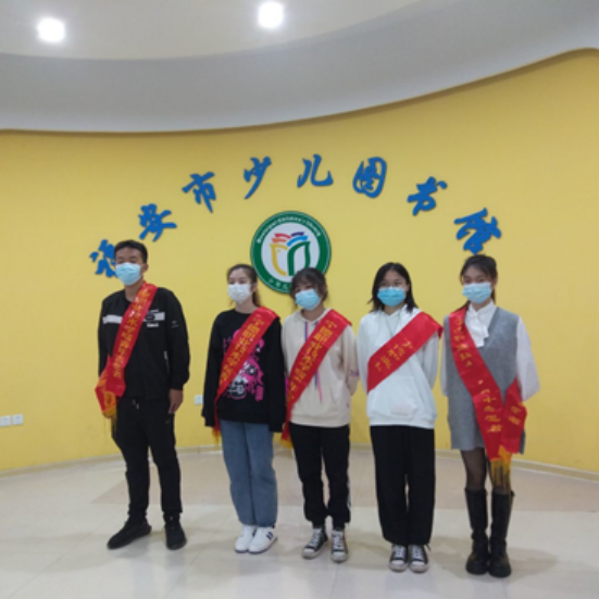 红马褂1462.png
