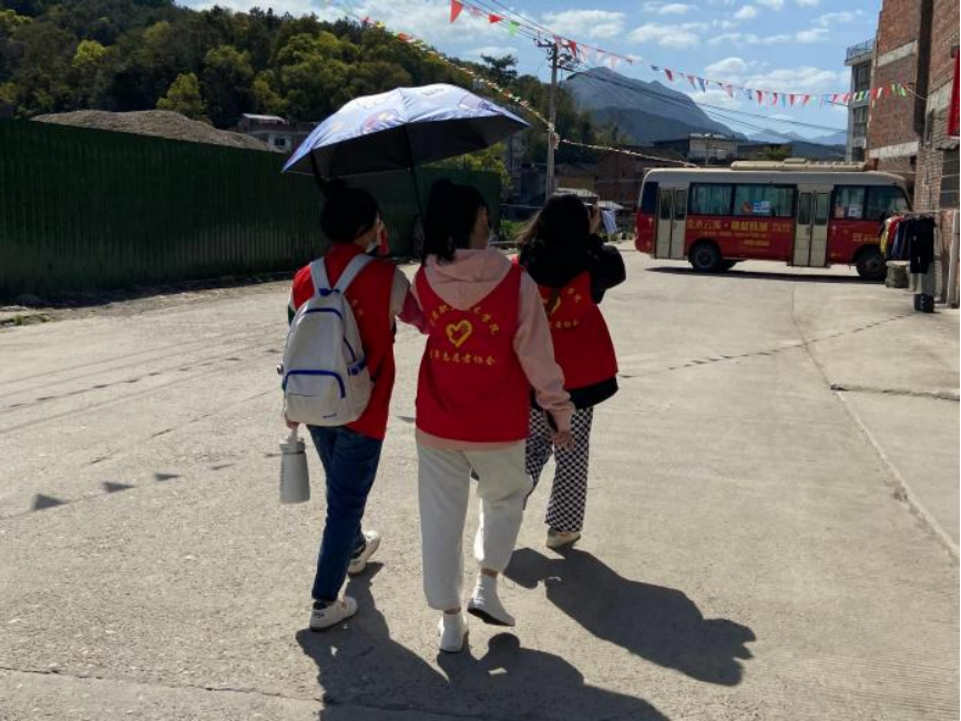 志愿宁职 三月春风暖人心,雷锋精神伴我行422.png 志愿宁职 三月春风暖人心,雷锋精神伴我行422.png