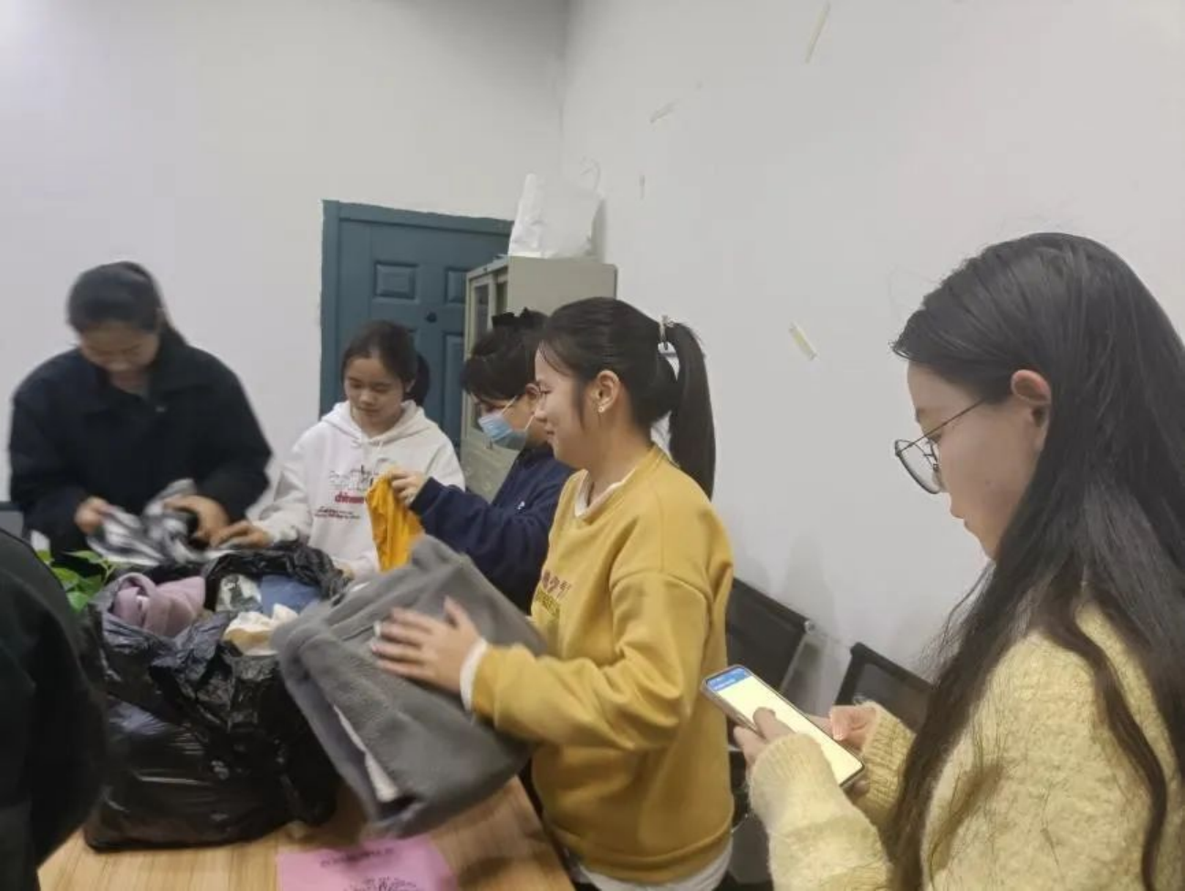 三月是一个春光明媚的季节1147_副本.png