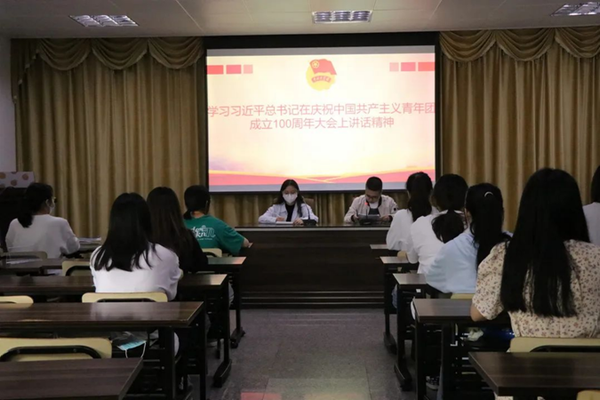 为深入学习贯彻习近平总书记关于职业教育的重要指示精神1274.png 为深入学习贯彻习近平总书记关于职业教育的重要指示精神1274.png