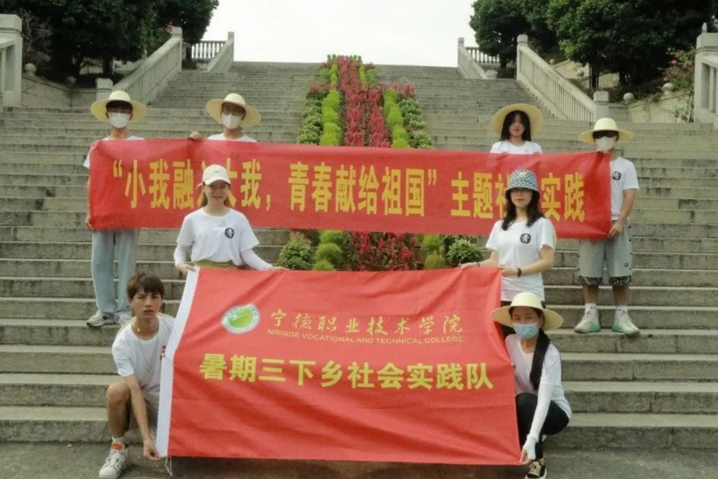由教育部职业教育与成人教育司746_副本.png 由教育部职业教育与成人教育司746_副本.png