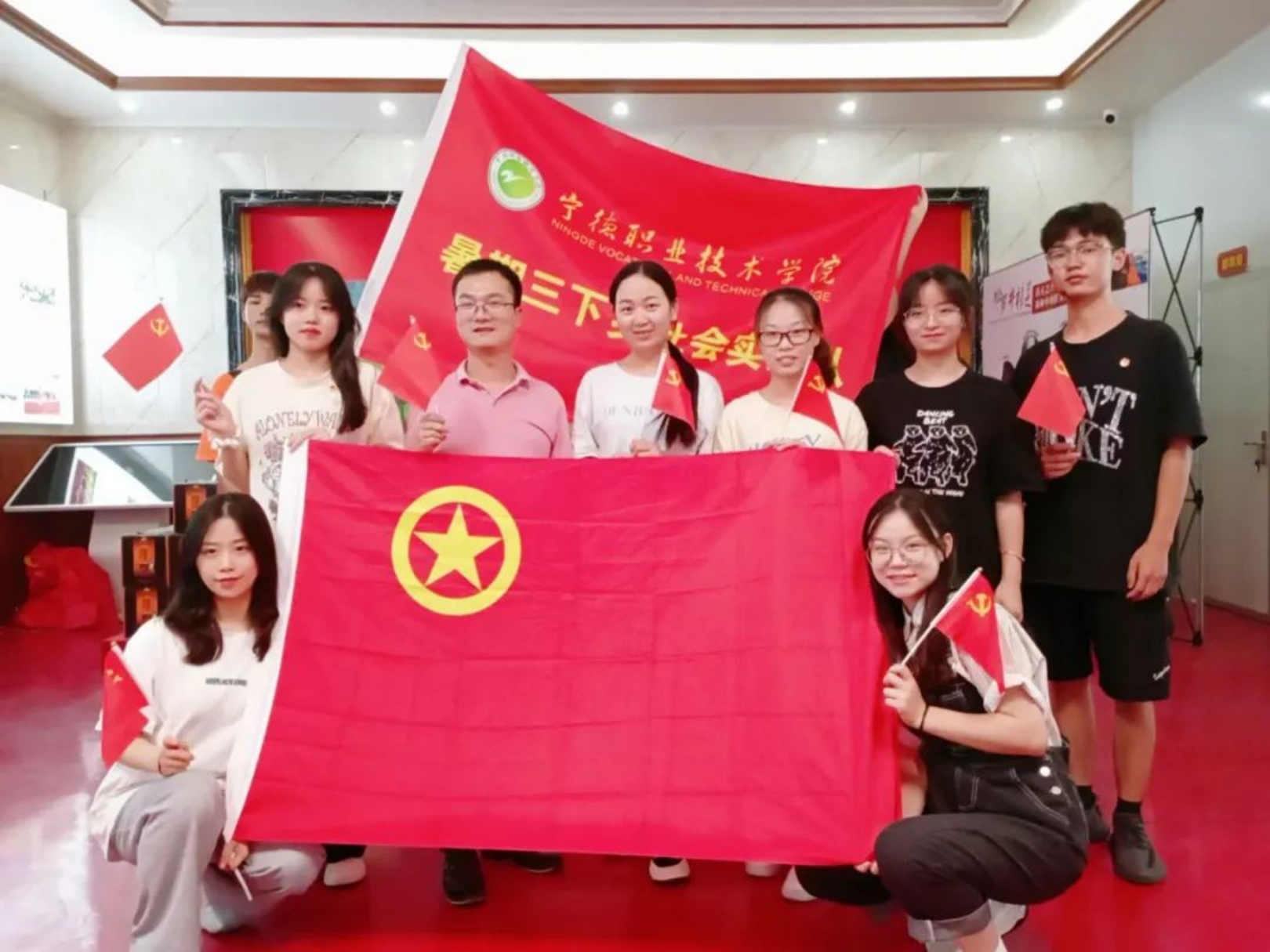 由教育部职业教育与成人教育司3095_副本.png