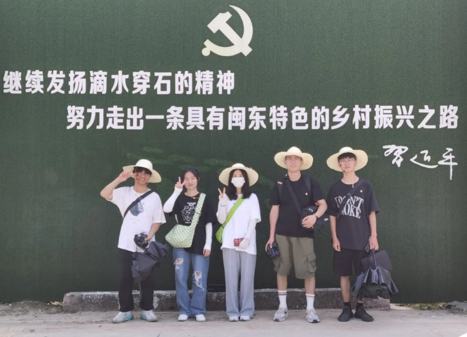 由教育部职业教育与成人教育司3475_副本.png 由教育部职业教育与成人教育司3475_副本.png