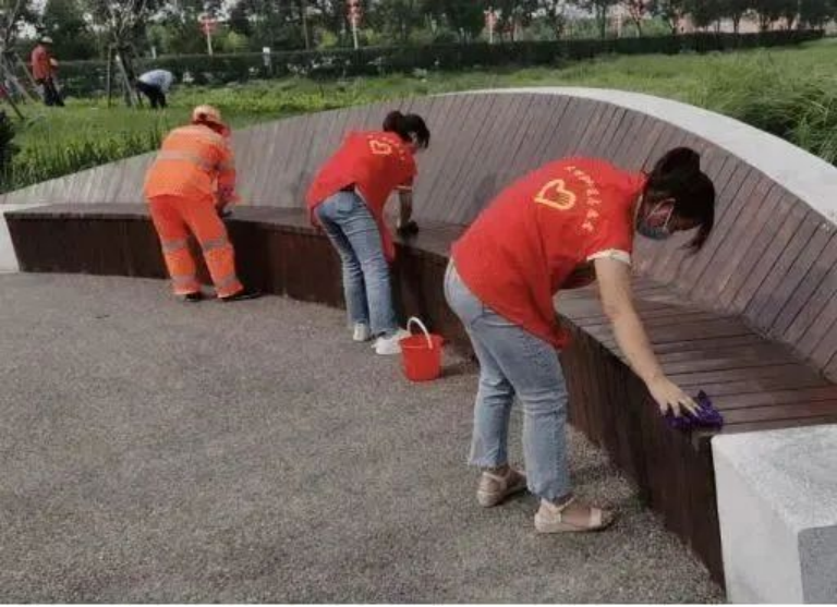 奋斗是青春最亮丽的底色367.png