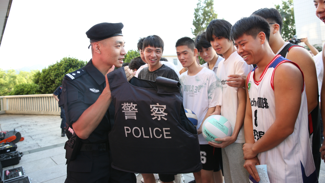 image007.png