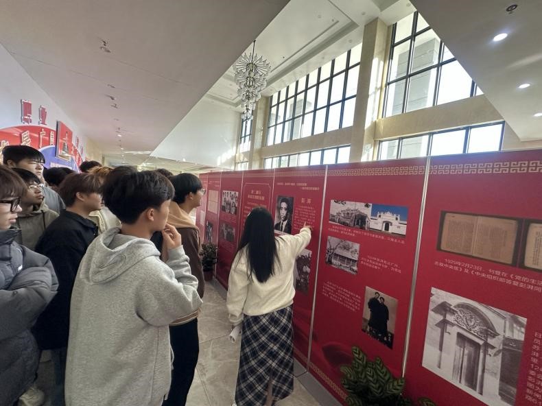 图片2.jpg 图片2.jpg