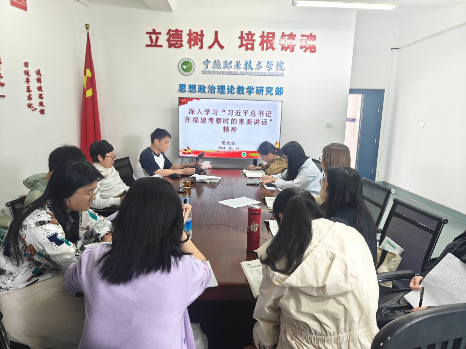 图片4.jpg 图片4.jpg