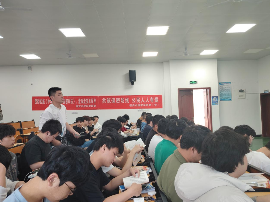 屏幕截图 2025-04-17 105728.png 屏幕截图 2025-04-17 105728.png
